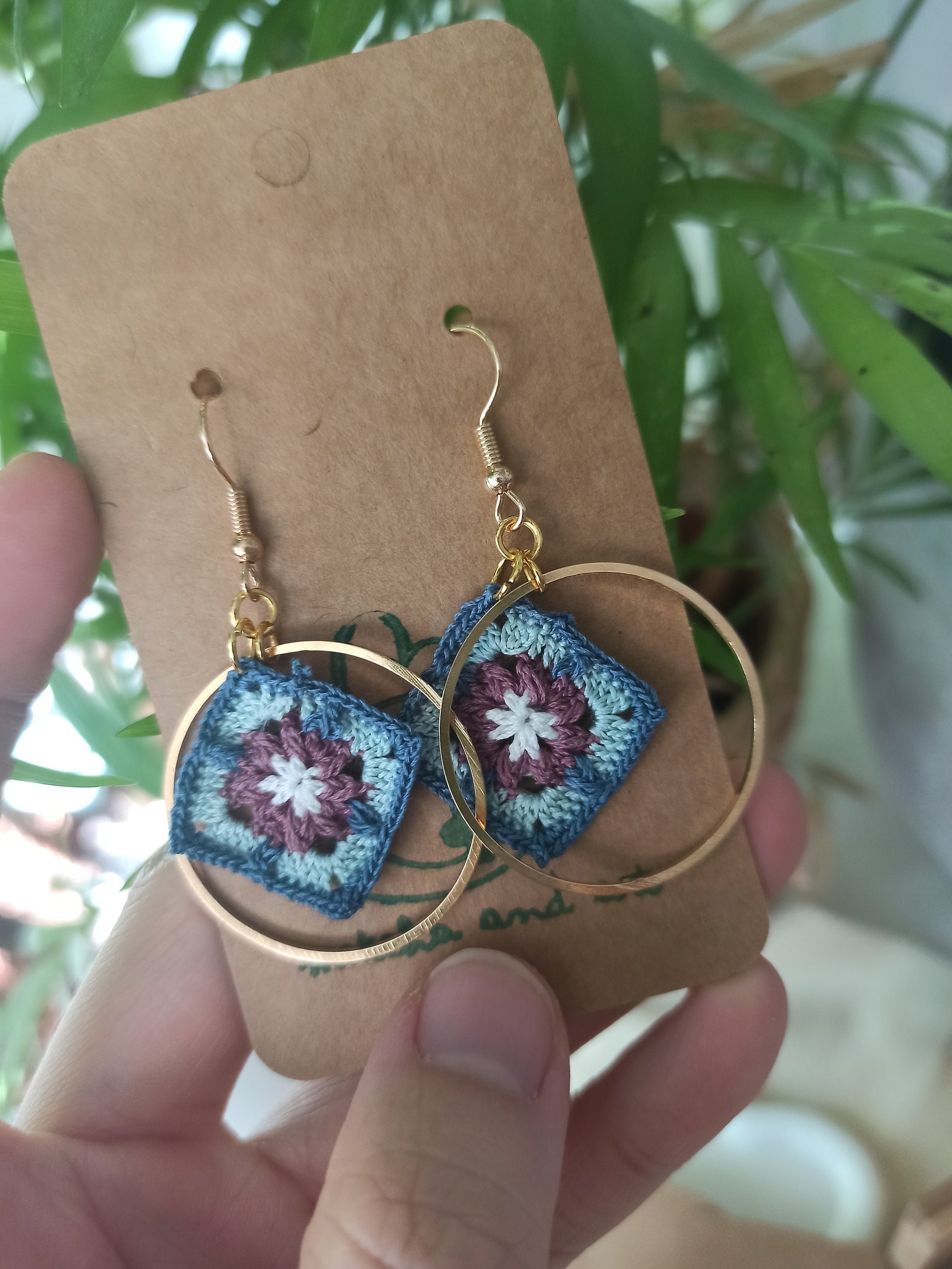 Micro Crochet Flower Pattern Granny Squares Motif Earrings | Micro crochet flower pattern granny squares motif earrings