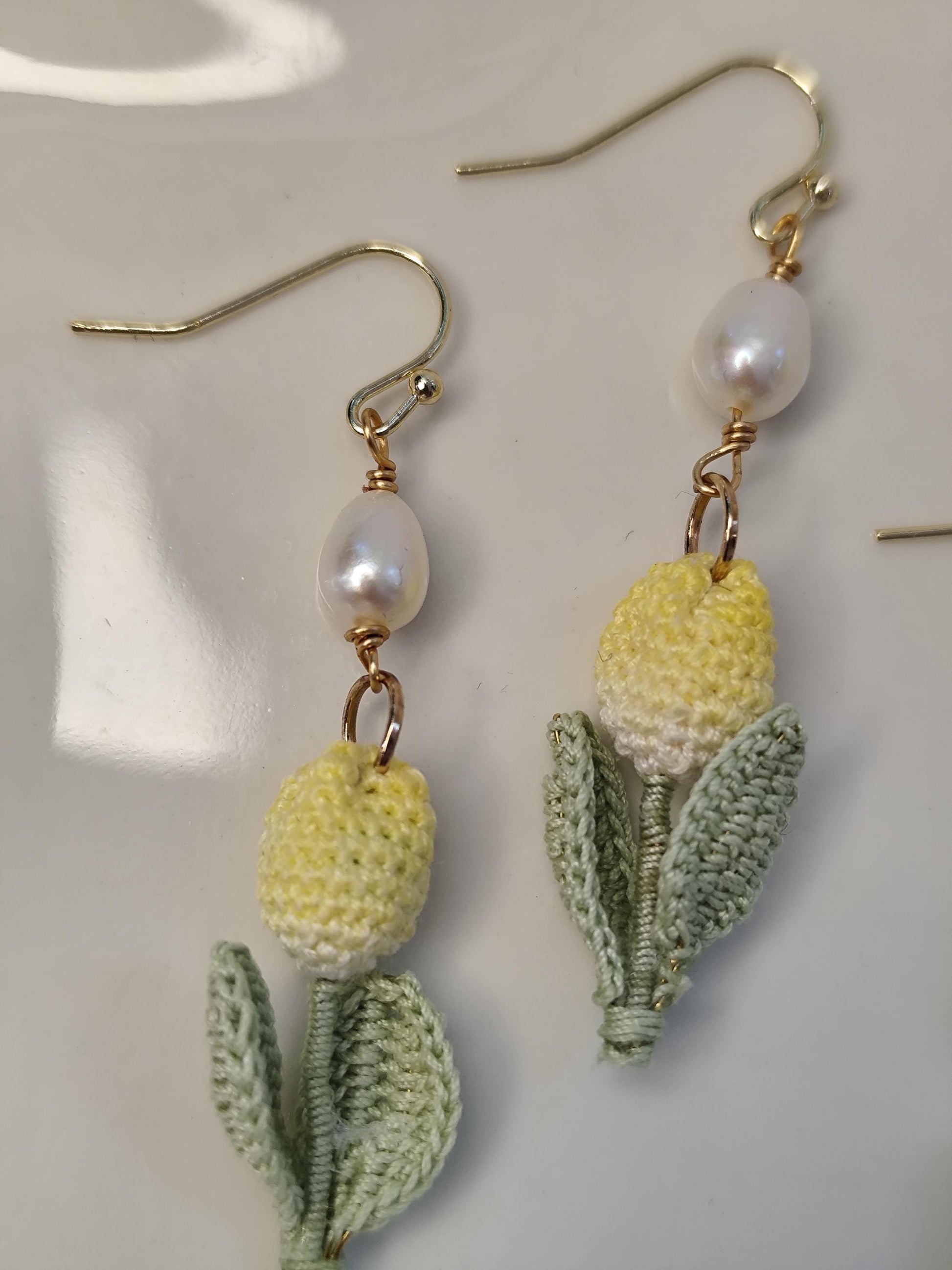 Handmade micro crochet tulip earrings with freshwater pearl | elegant jewelry | summer flower earrings |
