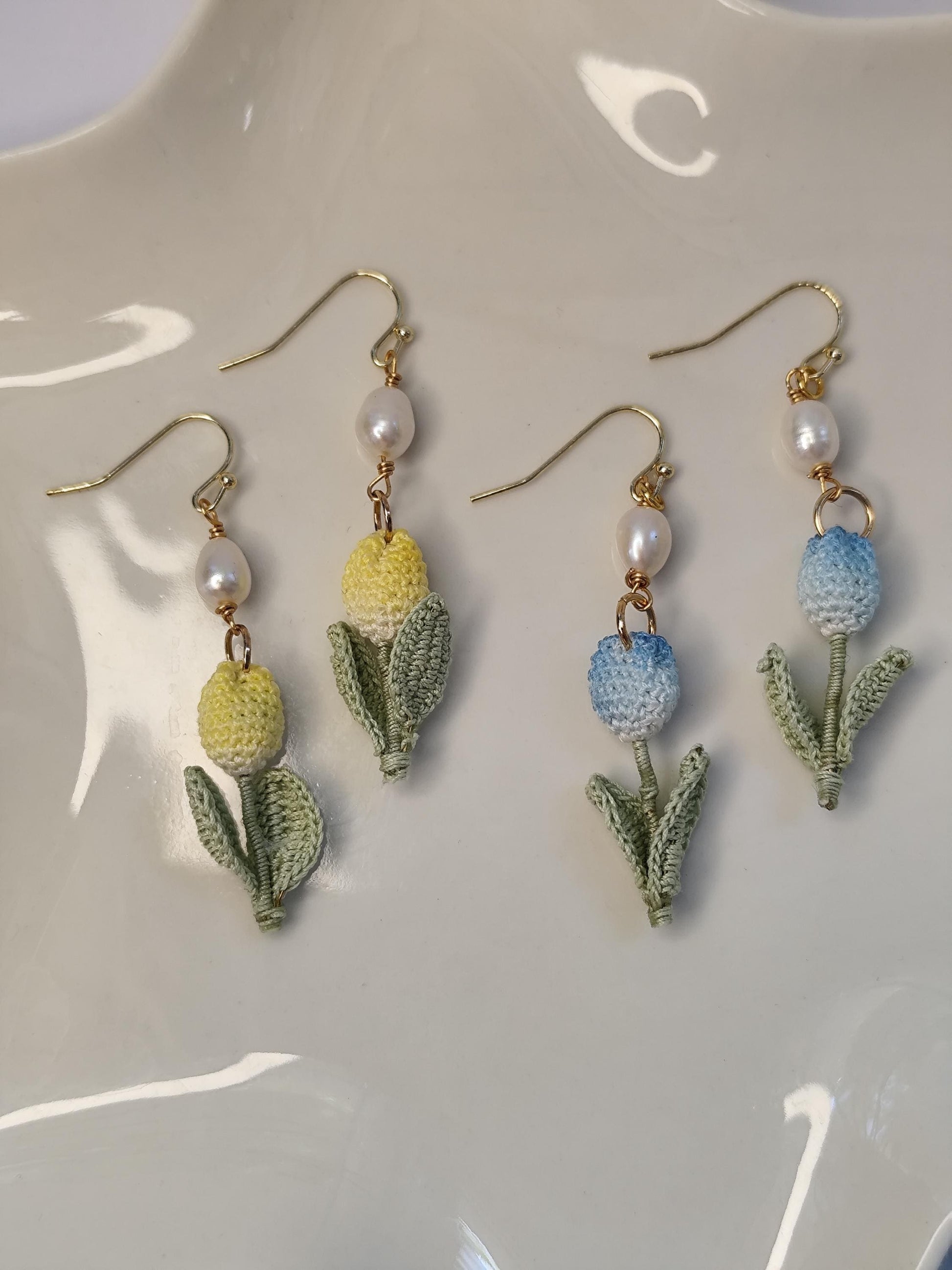 Handmade micro crochet tulip earrings with freshwater pearl | elegant jewelry | summer flower earrings |