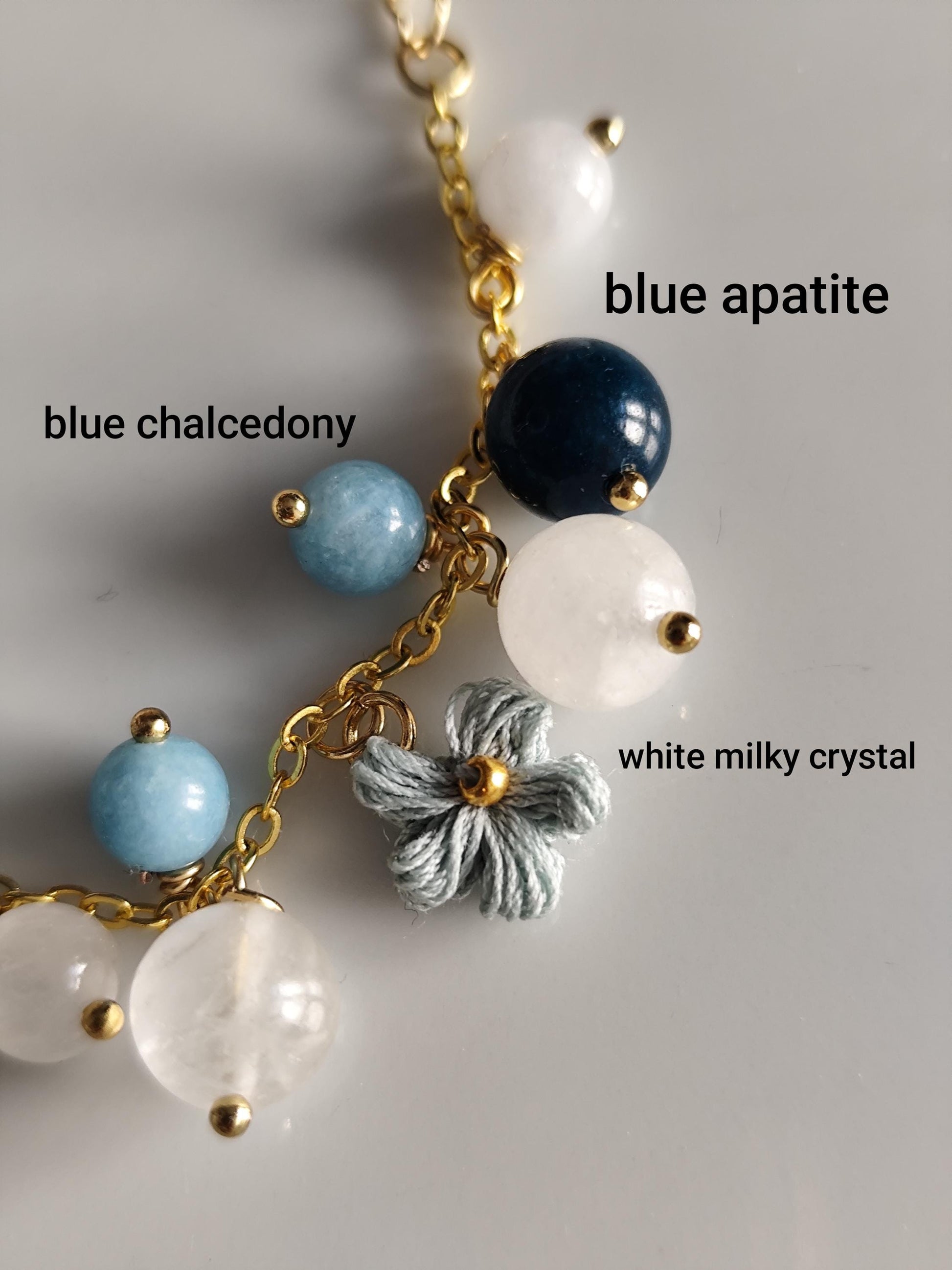 Bubble gemstone bracelet | micro crochet flowers | natural stone | elegant