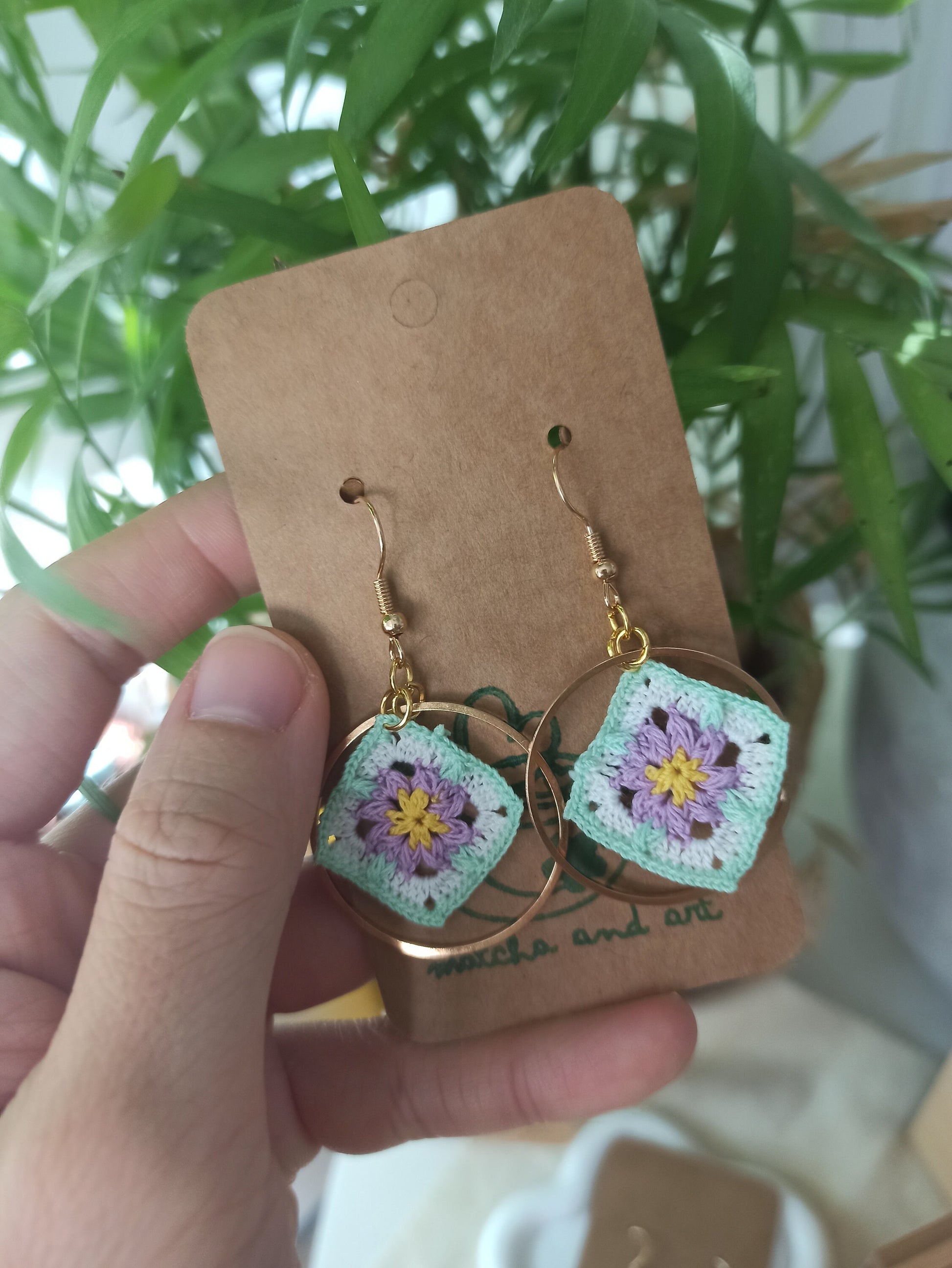 Micro Crochet Flower Pattern Granny Squares Motif Earrings | Micro crochet flower pattern granny squares motif earrings