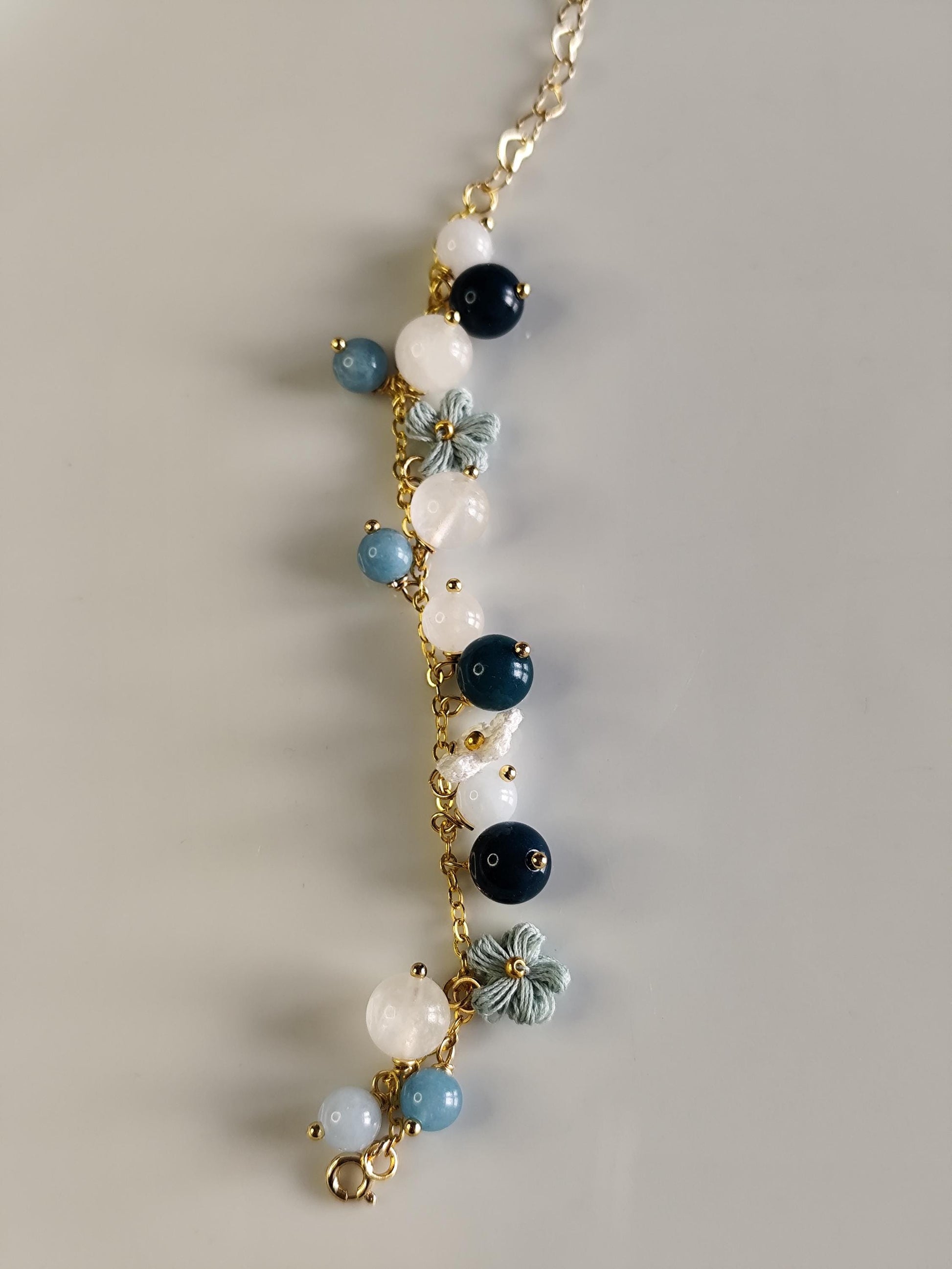 Bubble gemstone bracelet | micro crochet flowers | natural stone | elegant