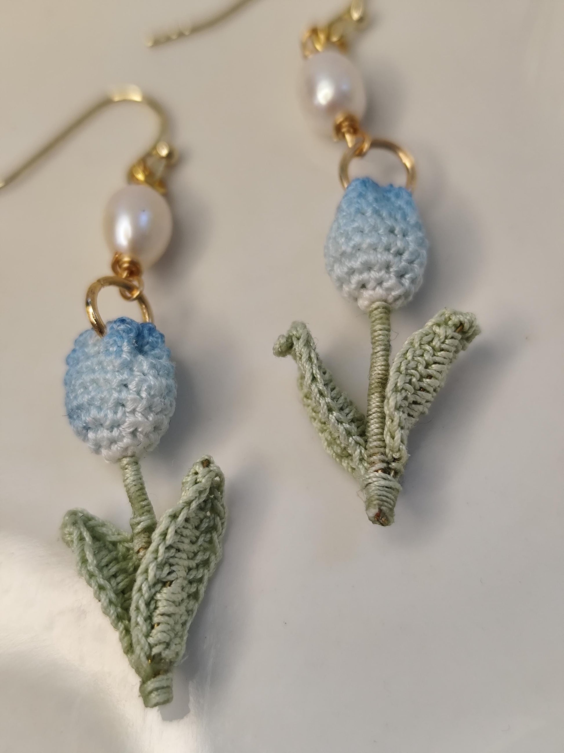 Handmade micro crochet tulip earrings with freshwater pearl | elegant jewelry | summer flower earrings |