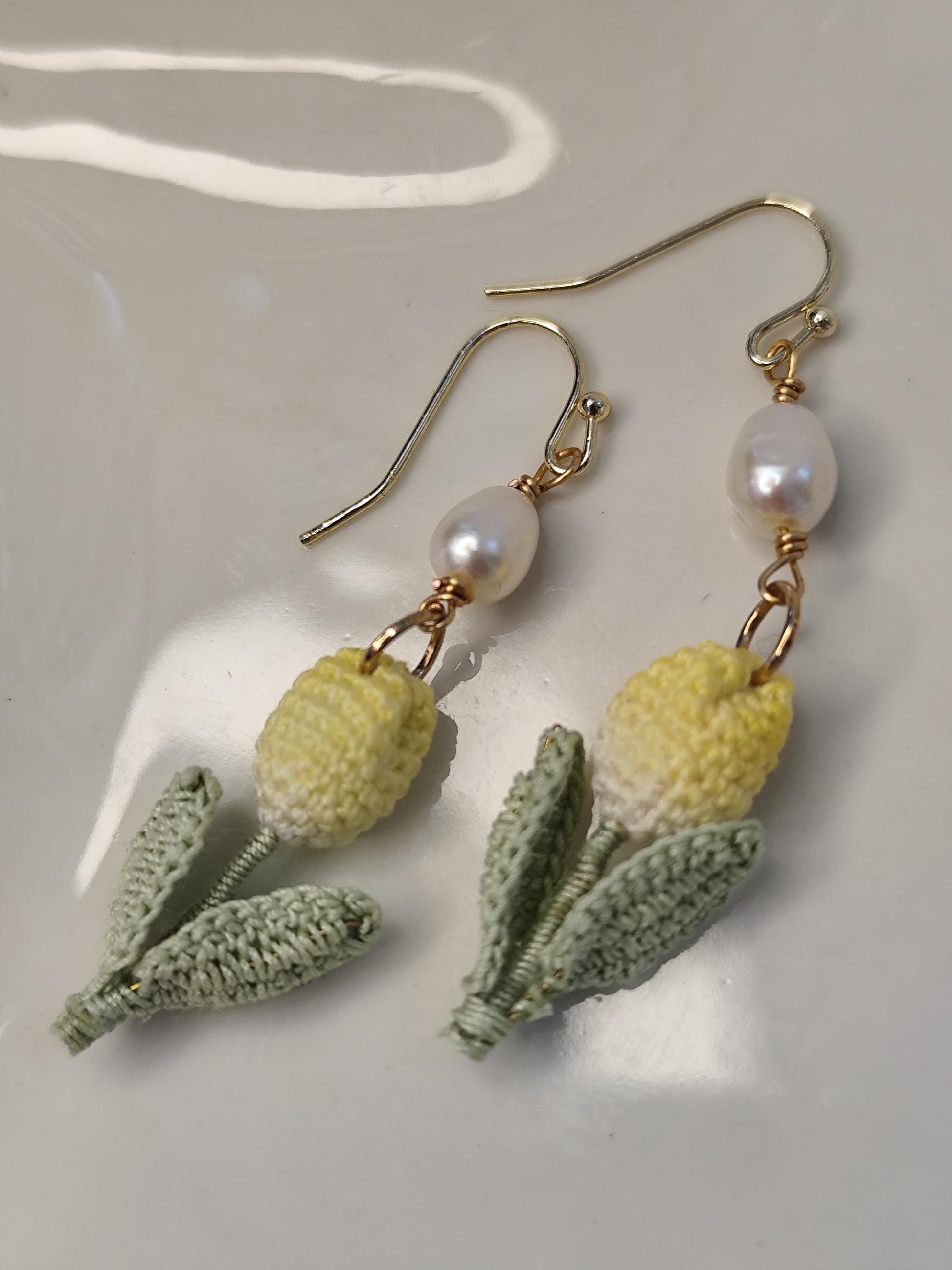 Handmade micro crochet tulip earrings with freshwater pearl | elegant jewelry | summer flower earrings |