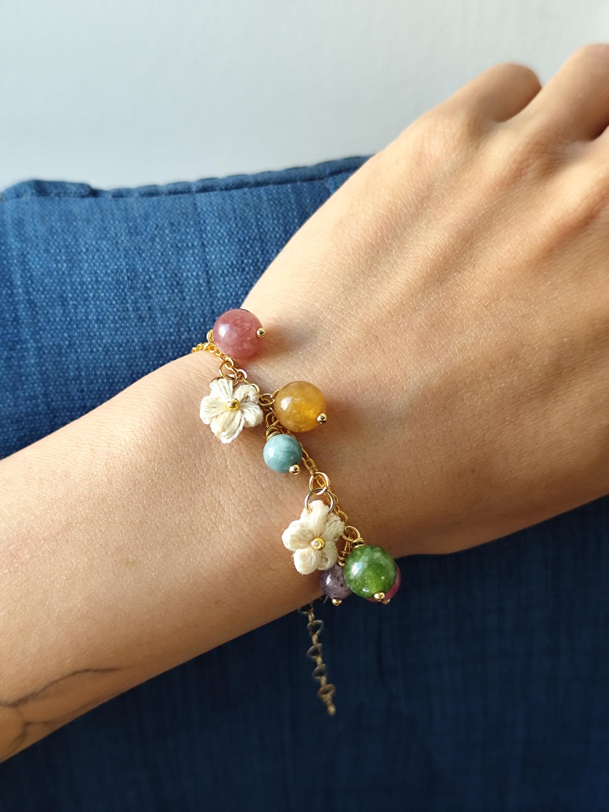 Bubble gemstone bracelet | micro crochet flowers | natural stone | tourmaline