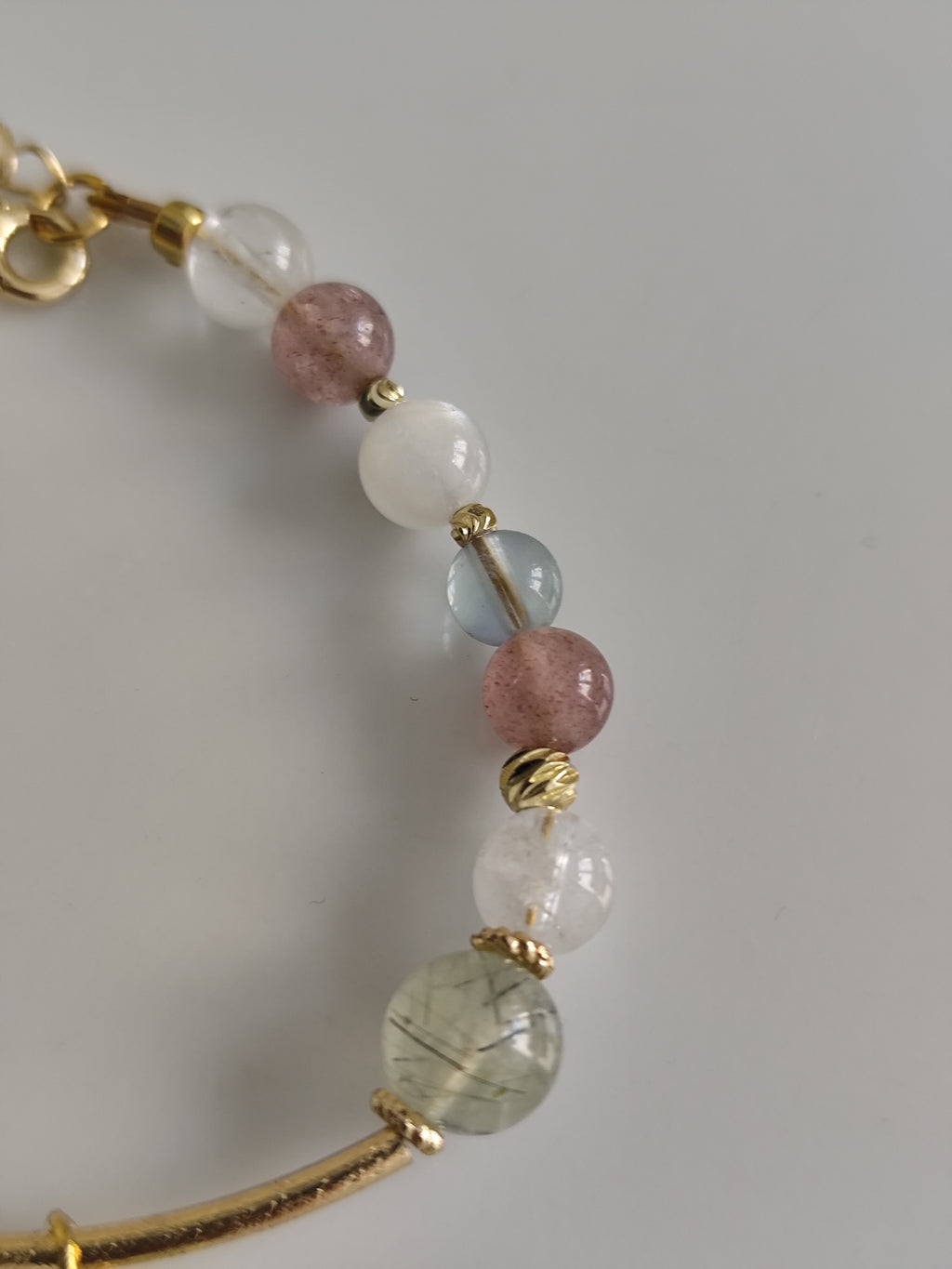 Strawberry matcha latte edelsteinarmband