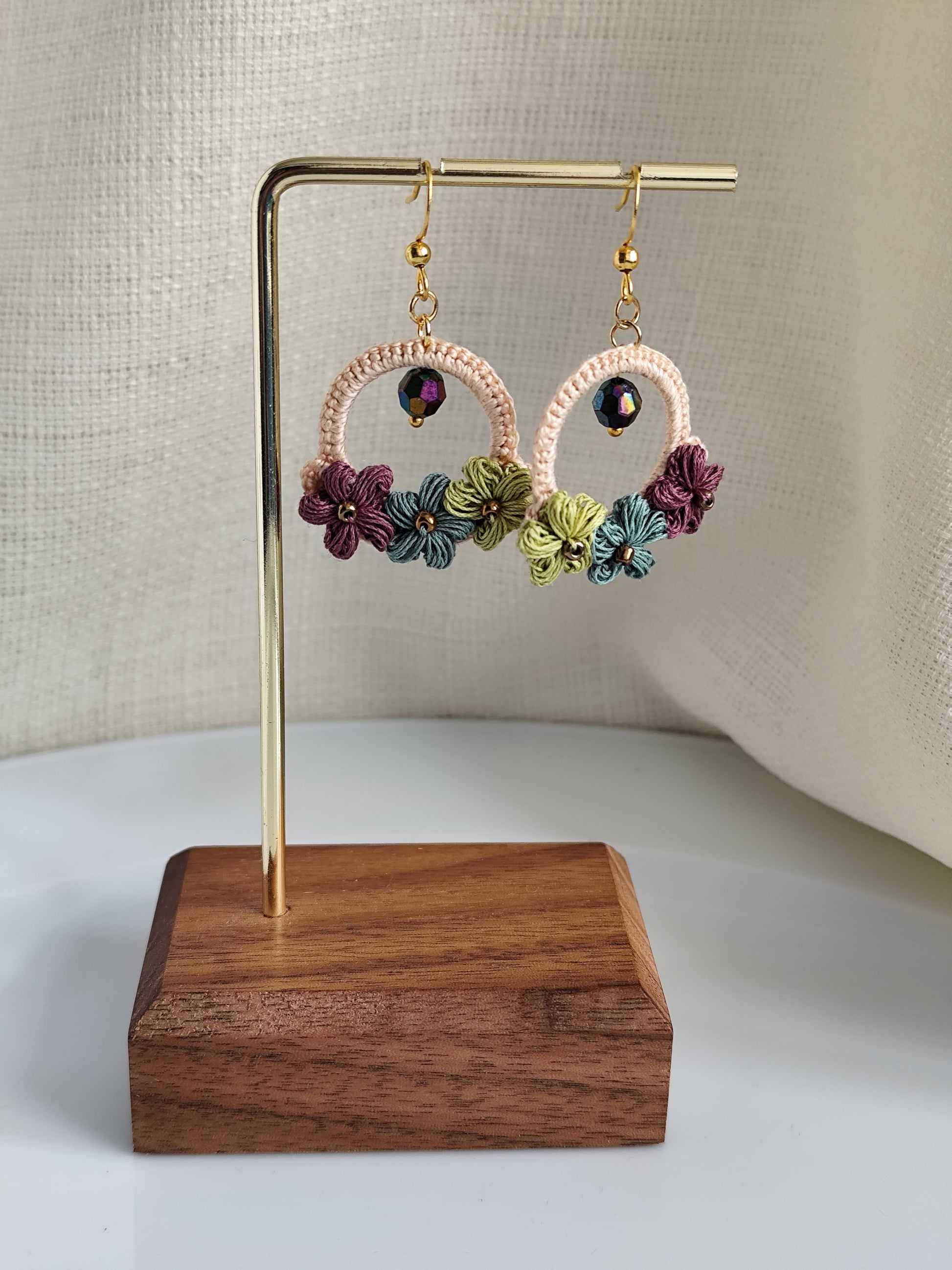 Boho puff flowers earrings