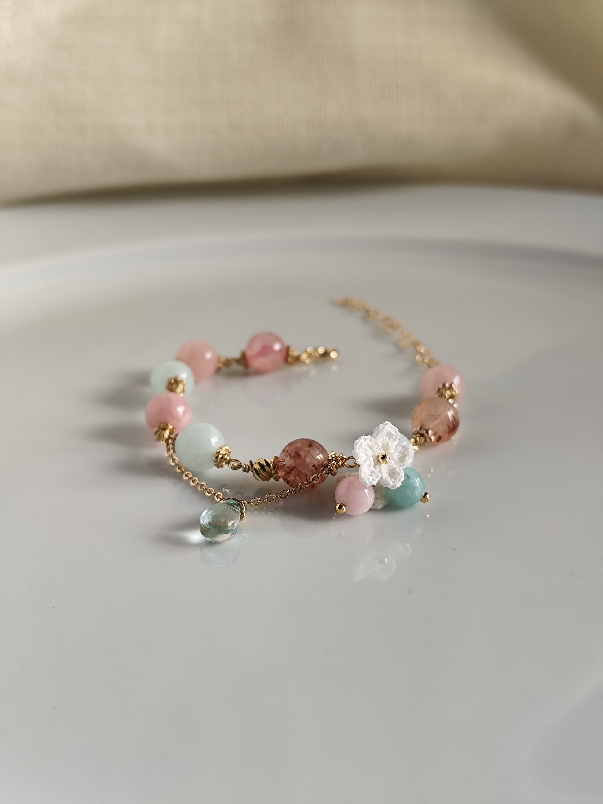 Amazonite edelsteinarmband mit gehäkelte Blume
