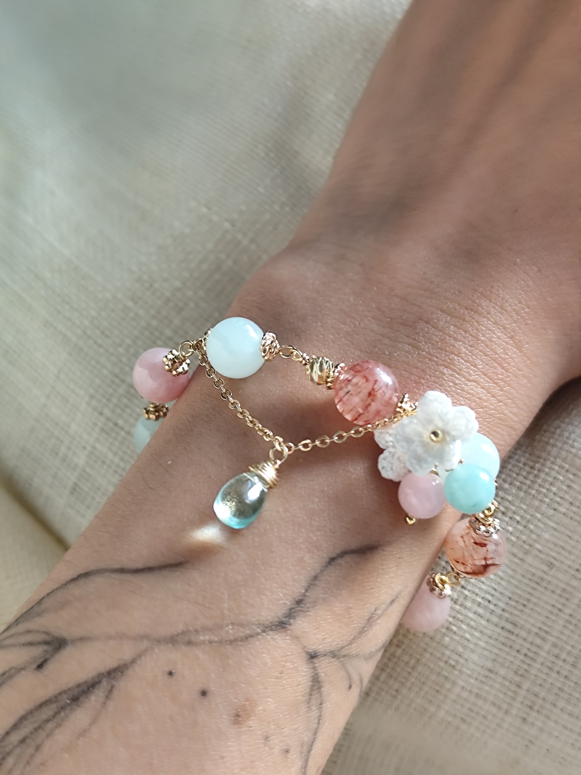 Amazonite edelsteinarmband mit gehäkelte Blume