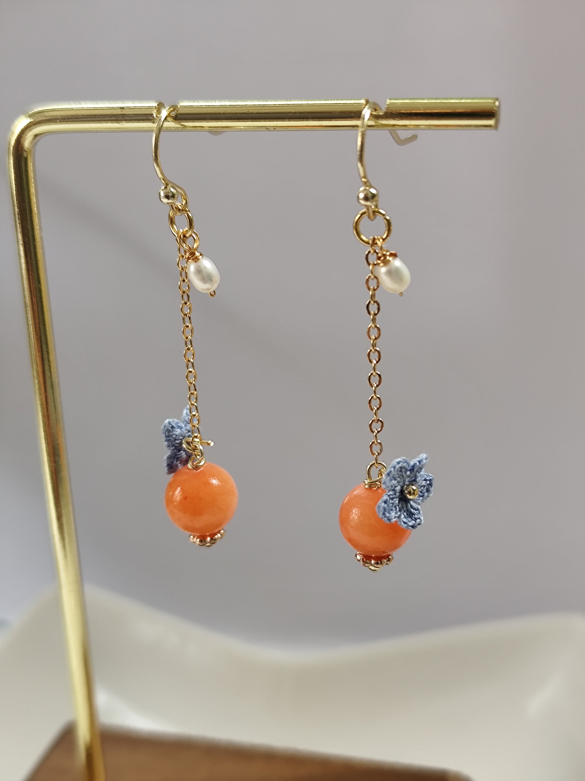 Jade gemstone and freshwater pearl earrings with crocheted flowers