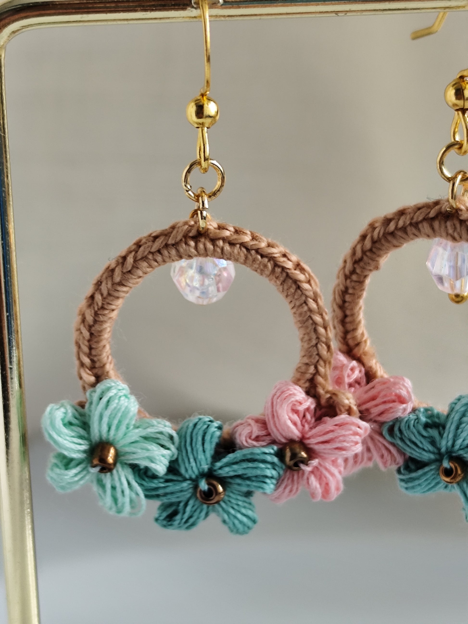 Boho puff flowers earrings