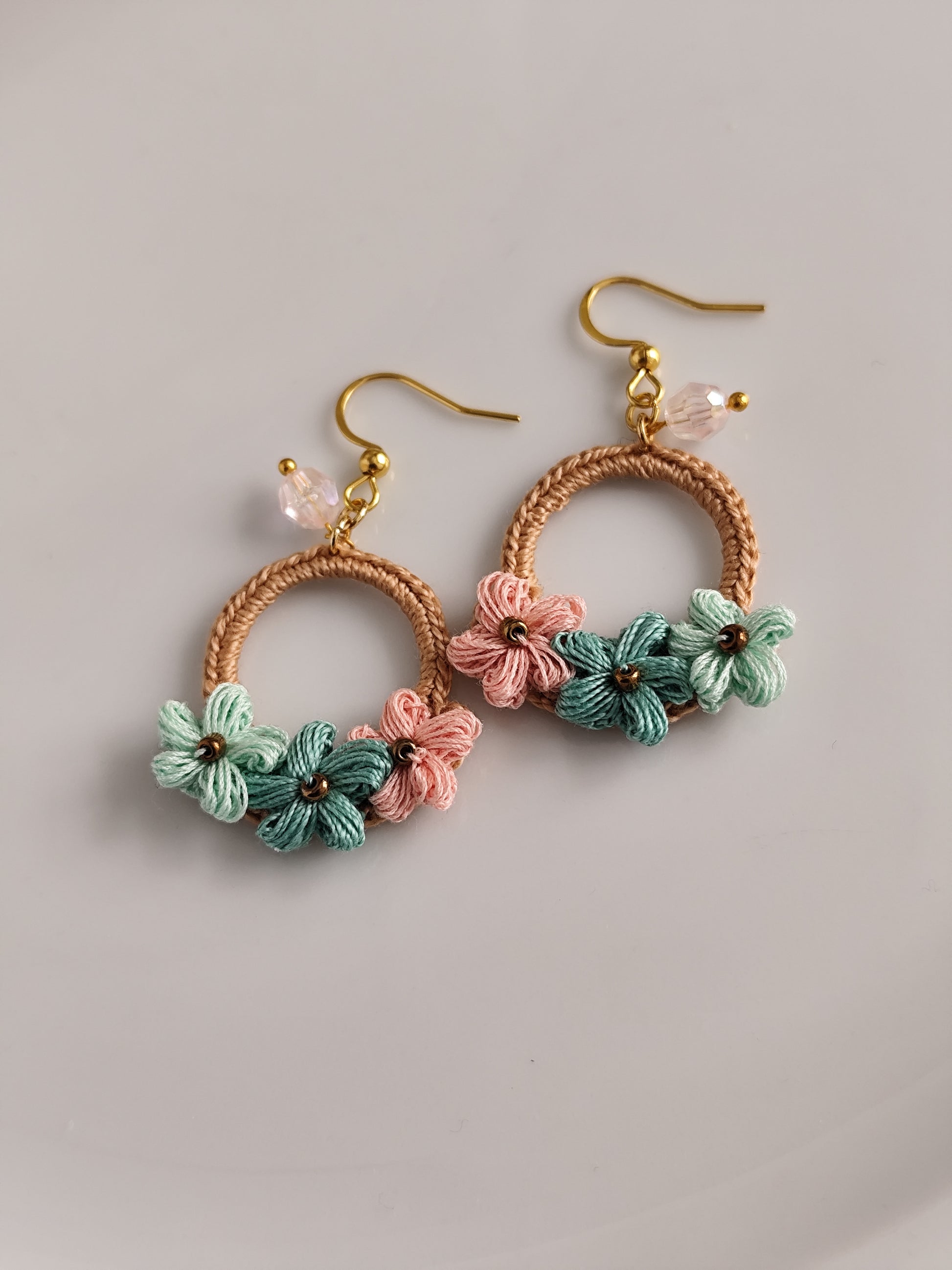 Boho puff flowers earrings