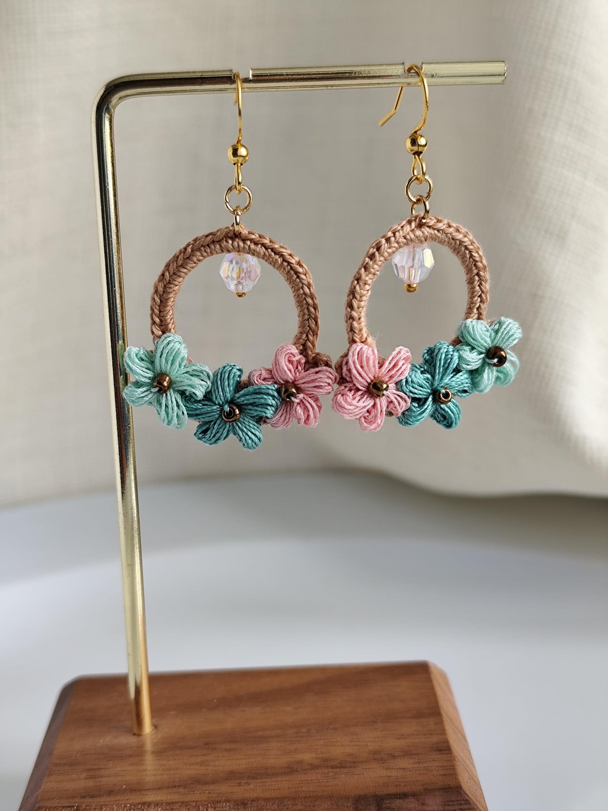Boho puff flowers earrings