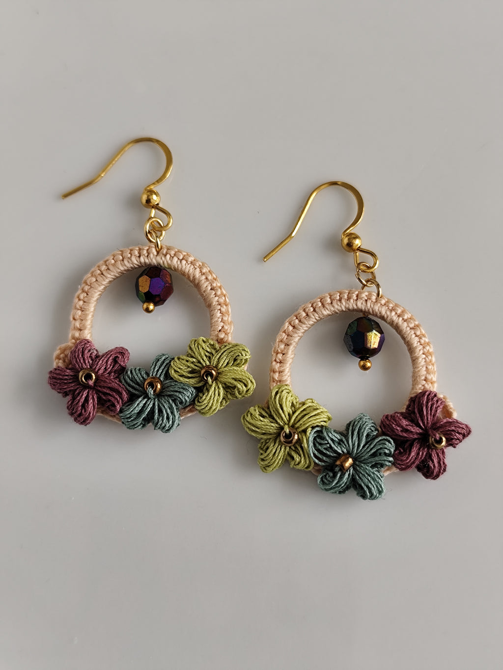 Boho puff flowers earrings