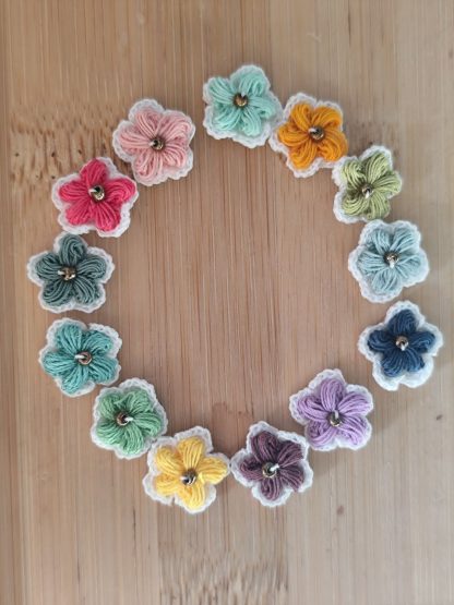 Puff Flowers Earrings | Handmade Crochet Floral Jewelry | Made to order – Bild 3