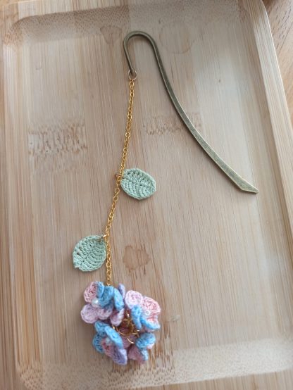 Handmade Crochet Hydrangea Flower Bookmark | Floral Reading Accessory | Unique Gift for Book Lovers