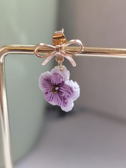 Puff Flowers Earrings | Handmade Crochet Floral Jewelry | Made to order – Bild 2