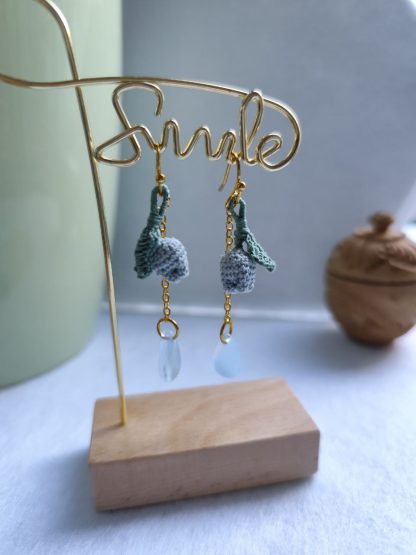 Tulip Drop Earrings | Handmade Small Tulip Earrings with Glass Beads | Elegant Floral Jewe – Bild 3