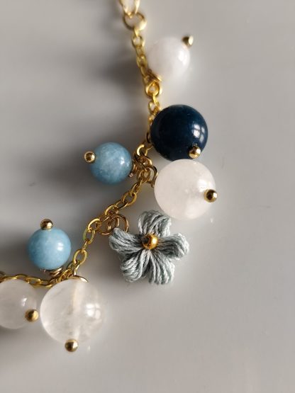 bubble gemstone bracelet | micro crochet flowers | natural stones - Image 4